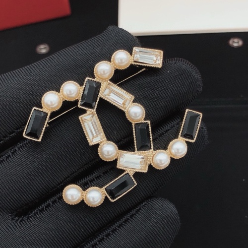 Cheap Chanel Brooches For Women #1234969 Replica Wholesale [$27.00 USD] [ITEM#1234969] on Replica Chanel Brooches