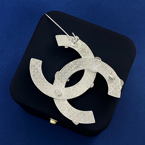 Cheap Chanel Brooches For Women #1235093 Replica Wholesale [$29.00 USD] [ITEM#1235093] on Replica Chanel Brooches