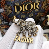 Cheap Christian Dior Brooches For Women #1224207 Replica Wholesale [$32.00 USD] [ITEM#1224207] on Replica Christian Dior Brooches