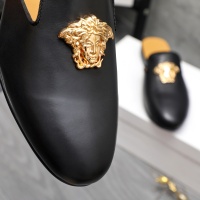 Cheap Versace Slippers For Men #1230355 Replica Wholesale [$72.00 USD] [ITEM#1230355] on Replica Versace Slippers