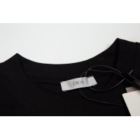 Cheap Christian Dior T-Shirts Short Sleeved For Unisex #1231573 Replica Wholesale [$38.00 USD] [ITEM#1231573] on Replica Christian Dior T-Shirts