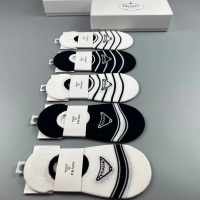 Cheap Prada Socks For Women #1232970 Replica Wholesale [$25.00 USD] [ITEM#1232970] on Replica Prada Socks