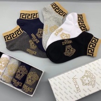 Cheap Versace Socks For Men #1232971 Replica Wholesale [$25.00 USD] [ITEM#1232971] on Replica Versace Socks