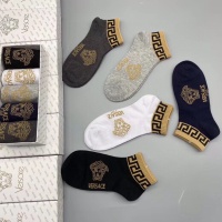 Cheap Versace Socks For Men #1232971 Replica Wholesale [$25.00 USD] [ITEM#1232971] on Replica Versace Socks