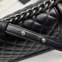 Cheap Chanel AAA Quality Messenger Bags For Women #1233249 Replica Wholesale [$85.00 USD] [ITEM#1233249] on Replica Chanel AAA Messenger Bags