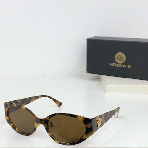 Versace AAA Quality Sunglasses #1235781