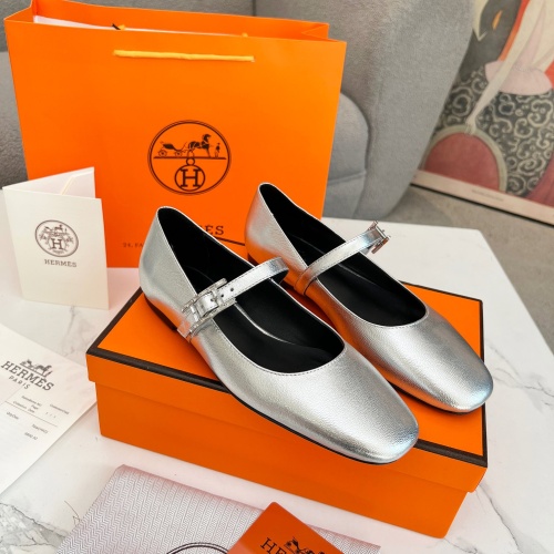 Cheap Hermes Flat Shoes For Women #1236584 Replica Wholesale [$98.00 USD] [ITEM#1236584] on Replica Hermes Flat Shoes