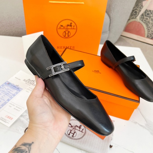 Cheap Hermes Flat Shoes For Women #1236588 Replica Wholesale [$98.00 USD] [ITEM#1236588] on Replica Hermes Flat Shoes