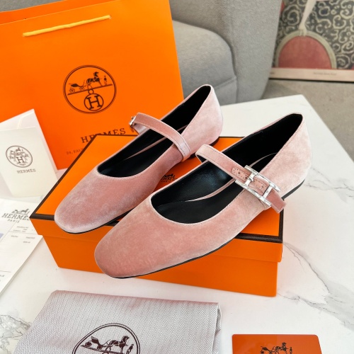 Cheap Hermes Flat Shoes For Women #1236591 Replica Wholesale [$98.00 USD] [ITEM#1236591] on Replica Hermes Flat Shoes