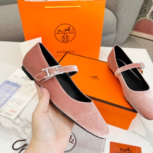 Cheap Hermes Flat Shoes For Women #1236591 Replica Wholesale [$98.00 USD] [ITEM#1236591] on Replica Hermes Flat Shoes