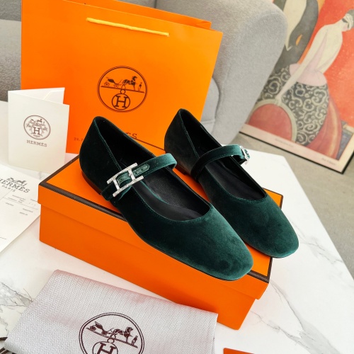 Cheap Hermes Flat Shoes For Women #1236593 Replica Wholesale [$98.00 USD] [ITEM#1236593] on Replica Hermes Flat Shoes