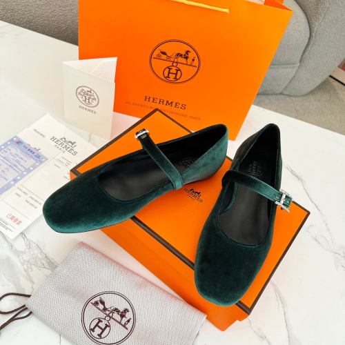 Cheap Hermes Flat Shoes For Women #1236593 Replica Wholesale [$98.00 USD] [ITEM#1236593] on Replica Hermes Flat Shoes