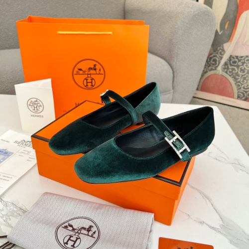 Cheap Hermes Flat Shoes For Women #1236593 Replica Wholesale [$98.00 USD] [ITEM#1236593] on Replica Hermes Flat Shoes