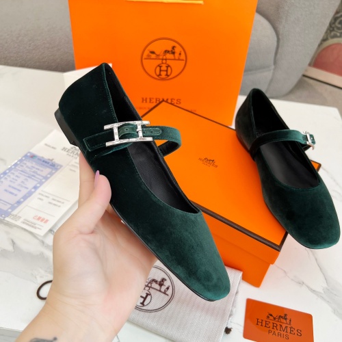 Cheap Hermes Flat Shoes For Women #1236593 Replica Wholesale [$98.00 USD] [ITEM#1236593] on Replica Hermes Flat Shoes