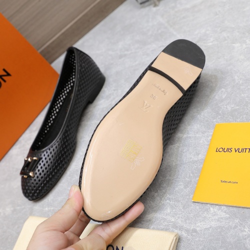 Cheap Louis Vuitton Flat Shoes For Women #1236758 Replica Wholesale [$112.00 USD] [ITEM#1236758] on Replica Louis Vuitton Flat Shoes