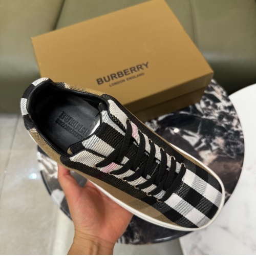 Cheap Burberry Casual Shoes For Men #1237450 Replica Wholesale [$76.00 USD] [ITEM#1237450] on Replica Burberry Casual Shoes