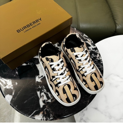 Cheap Burberry Casual Shoes For Men #1237452 Replica Wholesale [$76.00 USD] [ITEM#1237452] on Replica Burberry Casual Shoes