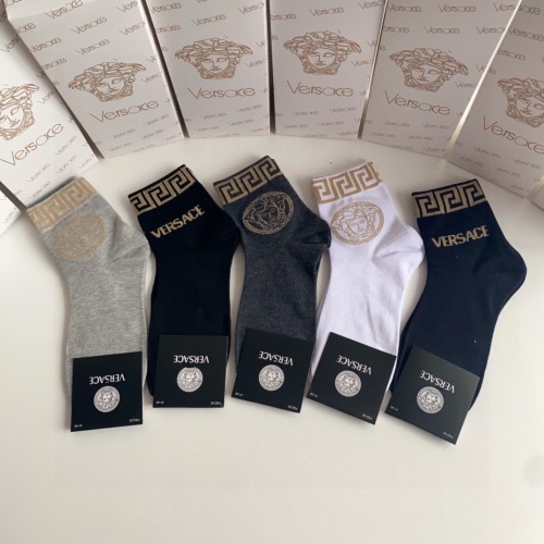 Cheap Versace Socks #1237739 Replica Wholesale [$25.00 USD] [ITEM#1237739] on Replica Versace Socks