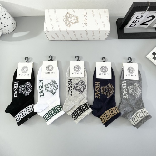 Cheap Versace Socks For Men #1237772 Replica Wholesale [$25.00 USD] [ITEM#1237772] on Replica Versace Socks