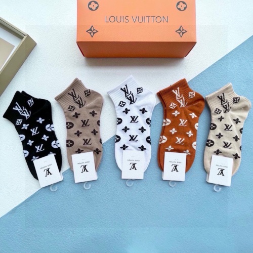 Cheap Louis Vuitton LV Socks For Women #1237831 Replica Wholesale [$27.00 USD] [ITEM#1237831] on Replica Louis Vuitton LV Socks