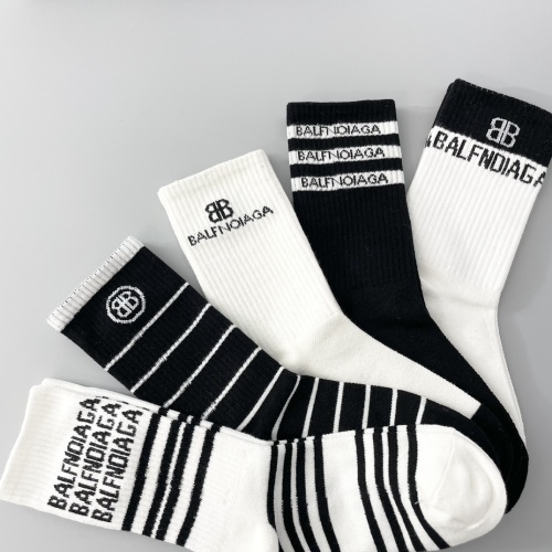 Cheap Balenciaga Socks #1237836 Replica Wholesale [$29.00 USD] [ITEM#1237836] on Replica Balenciaga Socks