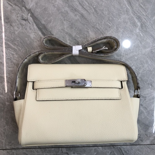 Cheap Hermes AAA Quality Messenger Bags For Women #1238674 Replica Wholesale [$96.00 USD] [ITEM#1238674] on Replica Hermes AAA Quality Messenger Bags