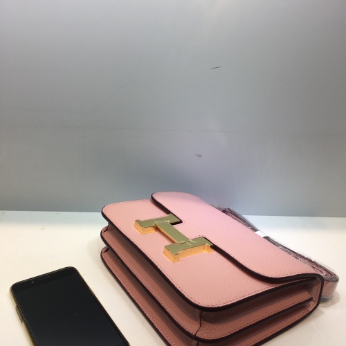 Cheap Hermes AAA Quality Messenger Bags For Women #1238682 Replica Wholesale [$92.00 USD] [ITEM#1238682] on Replica Hermes AAA Quality Messenger Bags