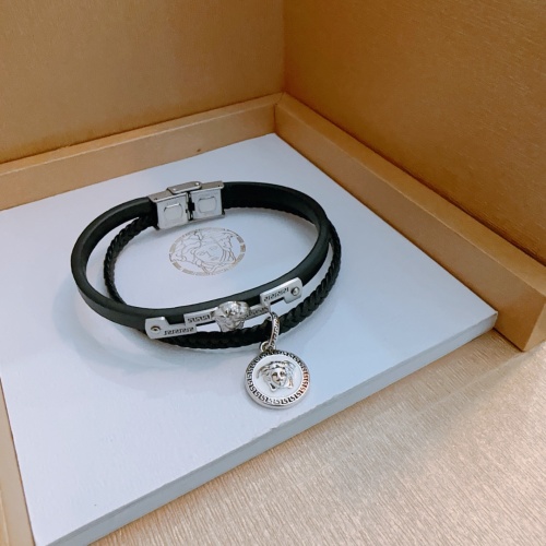 Cheap Versace Bracelets #1238754 Replica Wholesale [$45.00 USD] [ITEM#1238754] on Replica Versace Bracelets