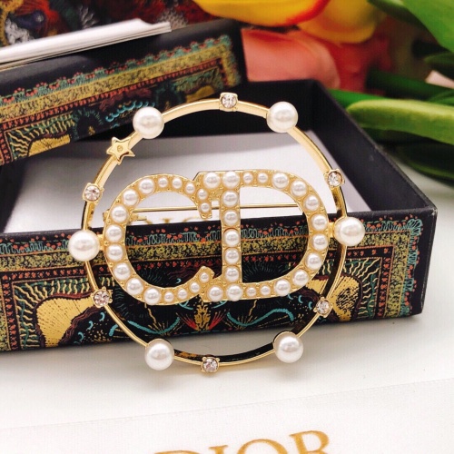 Cheap Christian Dior Brooches For Women #1238766 Replica Wholesale [$27.00 USD] [ITEM#1238766] on Replica Christian Dior Brooches