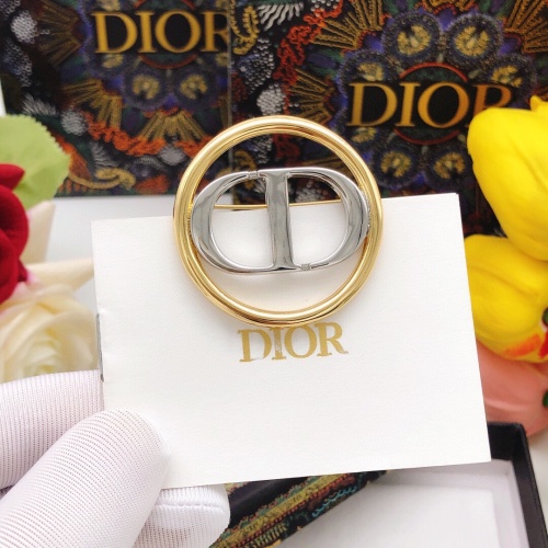 Cheap Christian Dior Brooches For Women #1238929 Replica Wholesale [$27.00 USD] [ITEM#1238929] on Replica Christian Dior Brooches