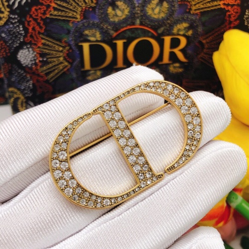 Cheap Christian Dior Brooches For Women #1238941 Replica Wholesale [$29.00 USD] [ITEM#1238941] on Replica Christian Dior Brooches