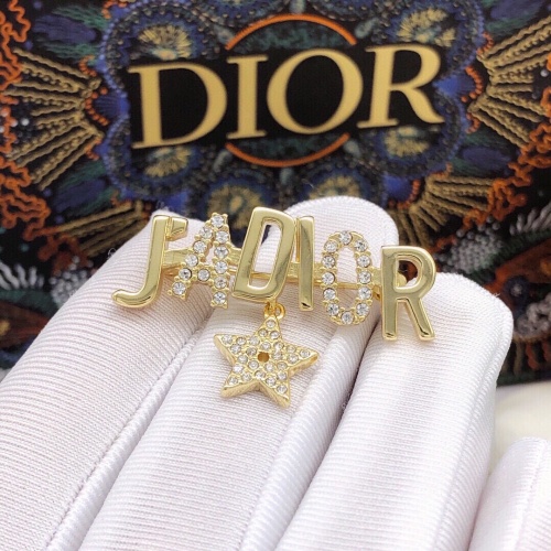 Cheap Christian Dior Brooches For Women #1238954 Replica Wholesale [$27.00 USD] [ITEM#1238954] on Replica Christian Dior Brooches