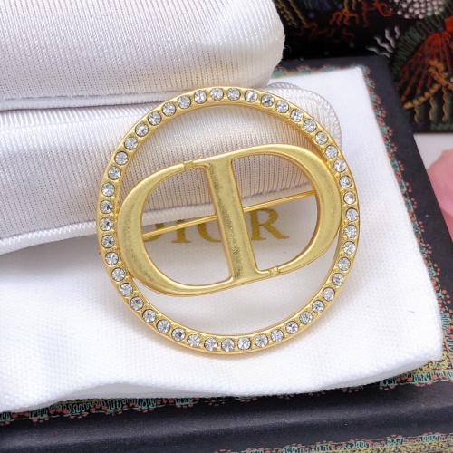 Cheap Christian Dior Brooches For Women #1238958 Replica Wholesale [$29.00 USD] [ITEM#1238958] on Replica Christian Dior Brooches