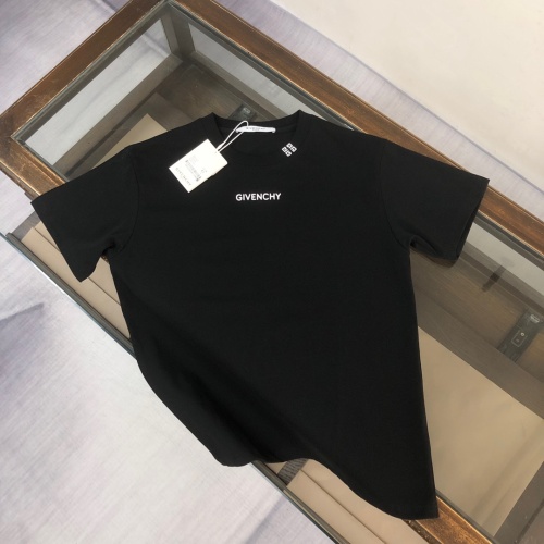 Cheap Givenchy T-Shirts Short Sleeved For Unisex #1239260 Replica Wholesale [$41.00 USD] [ITEM#1239260] on Replica Givenchy T-Shirts