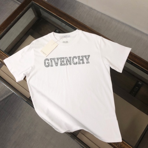 Cheap Givenchy T-Shirts Short Sleeved For Unisex #1239262 Replica Wholesale [$41.00 USD] [ITEM#1239262] on Replica Givenchy T-Shirts