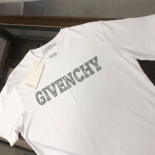 Cheap Givenchy T-Shirts Short Sleeved For Unisex #1239262 Replica Wholesale [$41.00 USD] [ITEM#1239262] on Replica Givenchy T-Shirts