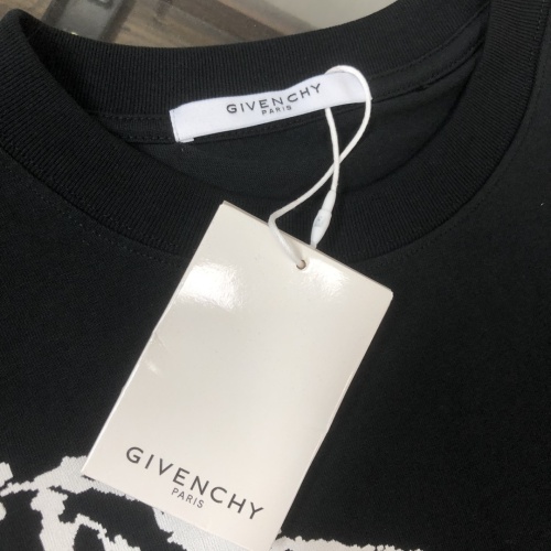 Cheap Givenchy T-Shirts Short Sleeved For Unisex #1239267 Replica Wholesale [$41.00 USD] [ITEM#1239267] on Replica Givenchy T-Shirts