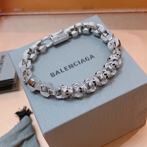 Cheap Balenciaga Bracelets For Men #1239333 Replica Wholesale [$64.00 USD] [ITEM#1239333] on Replica Balenciaga Bracelets