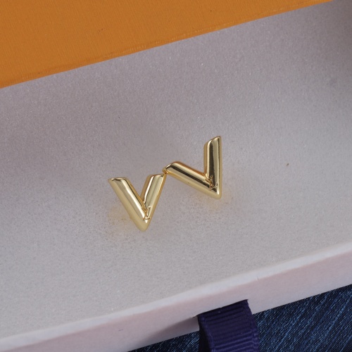 Cheap Louis Vuitton Earrings For Women #1239772 Replica Wholesale [$25.00 USD] [ITEM#1239772] on Replica Louis Vuitton Earrings