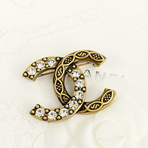 Cheap Chanel Brooches For Women #1239874 Replica Wholesale [$32.00 USD] [ITEM#1239874] on Replica Chanel Brooches