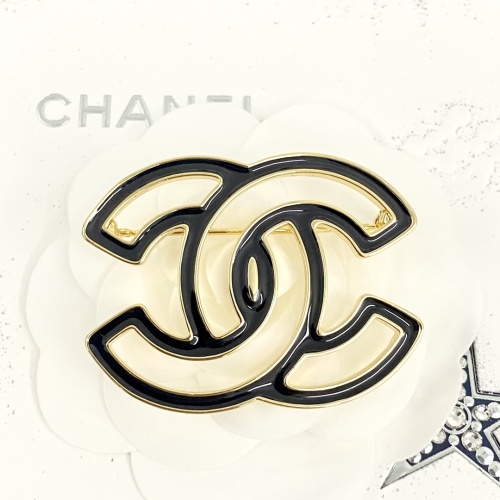 Cheap Chanel Brooches For Women #1239877 Replica Wholesale [$34.00 USD] [ITEM#1239877] on Replica Chanel Brooches