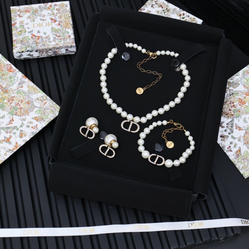 Cheap Christian Dior Jewelry Set For Women #1239896 Replica Wholesale [$72.00 USD] [ITEM#1239896] on Replica Christian Dior Jewelry Set