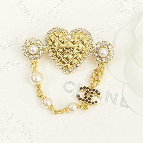 Cheap Chanel Brooches For Women #1239983 Replica Wholesale [$38.00 USD] [ITEM#1239983] on Replica Chanel Brooches