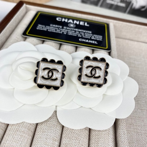 Cheap Chanel Earrings For Women #1239988 Replica Wholesale [$27.00 USD] [ITEM#1239988] on Replica Chanel Earrings