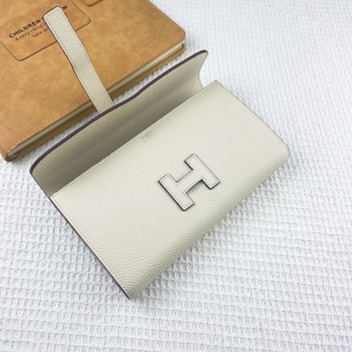 Cheap Hermes Wallet For Women #1240144 Replica Wholesale [$64.00 USD] [ITEM#1240144] on Replica Hermes Wallet