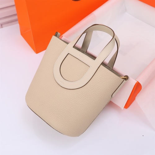 Cheap Hermes AAA Quality Handbags In Gold For Women #1240537 Replica Wholesale [$240.00 USD] [ITEM#1240537] on Replica Hermes AAA Quality Handbags