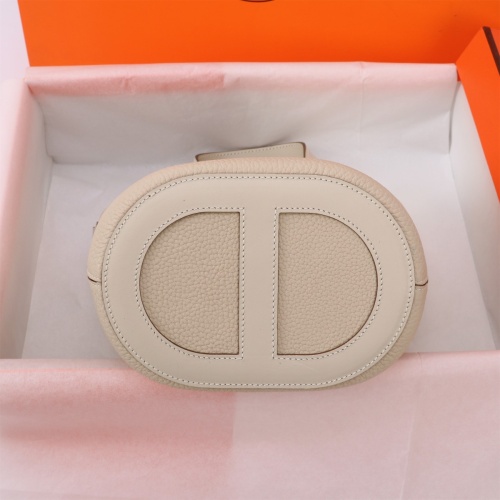 Cheap Hermes AAA Quality Handbags In Gold For Women #1240537 Replica Wholesale [$240.00 USD] [ITEM#1240537] on Replica Hermes AAA Quality Handbags