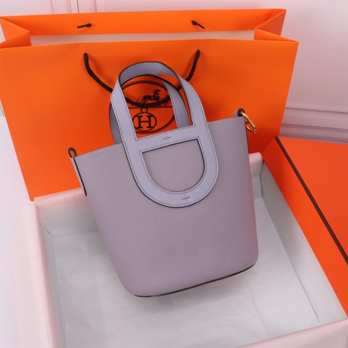 Cheap Hermes AAA Quality Handbags In Gold For Women #1240548 Replica Wholesale [$240.00 USD] [ITEM#1240548] on Replica Hermes AAA Quality Handbags