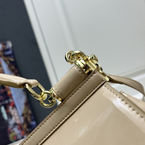 Cheap Dolce &amp; Gabbana AAA Quality Handbags For Women #1240688 Replica Wholesale [$128.00 USD] [ITEM#1240688] on Replica Dolce &amp; Gabbana AAA Quality Handbags