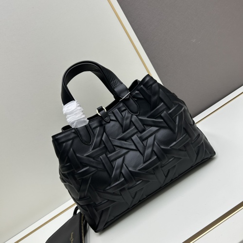 Cheap Christian Dior AAA Quality Handbags For Women #1241116 Replica Wholesale [$132.00 USD] [ITEM#1241116] on Replica Christian Dior AAA Handbags